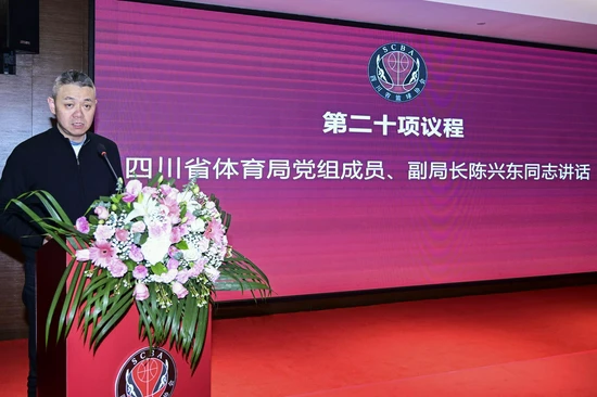 篮球封闭训练中的体能提升方案_2